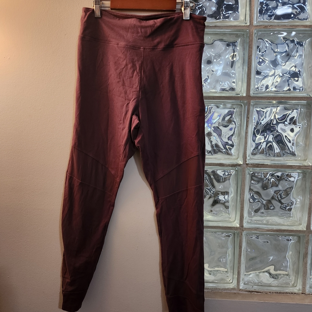 PINK Victoria's Secret Plum Yoga Leggings